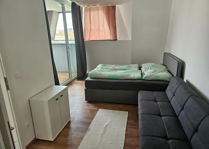 Apartment Corner Rooftop 24 *